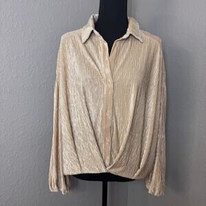 Skies are Blue Women's Cream Textured Velvet Button Down Blouse Med EUC